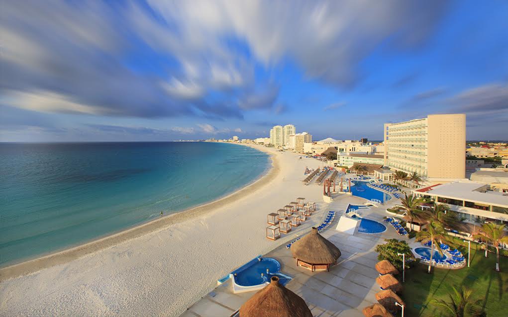 Book your Luxury Cancun Airport Transportation